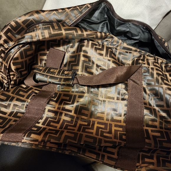 Travel bag - Picture 1 of 4